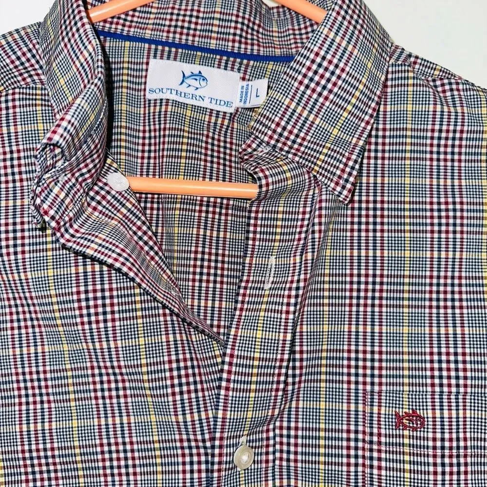 Men's Southern Tide Longsleeve Button Up SIZE L